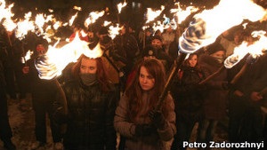 Українська служба Бі-бі-сі: День пам яті героїв Крут. Із сутичками та провокаціями