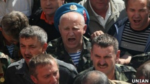 КС: суди мають брати до уваги рішення уряду щодо соціальних виплат