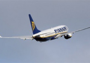 Перед Євро-2012 в Україну почне літати лоукост Ryanair
