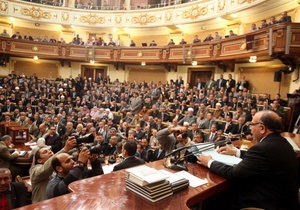Армія Єгипту передала законодавчу владу парламенту