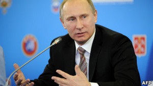 Путін виступив за більш жорстку міграційну політику Росії