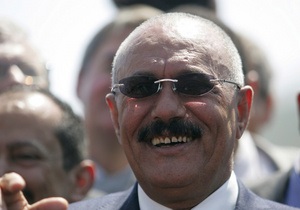 Екс-президент Ємену Алі Абдулла Салех залишив країну