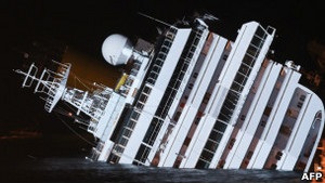 Роботи на лайнері Costa Concordia призупинили