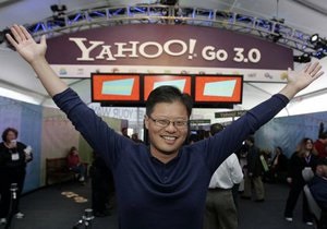 Засновник Yahoo! залишає компанію