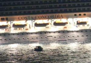 Військові фахівці Італії здійснили два вибухи на Costa Concordia