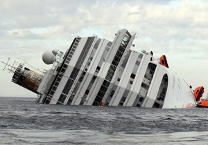 Кількість людей, які зникли безвісти на лайнері Costa Concordia, зросла