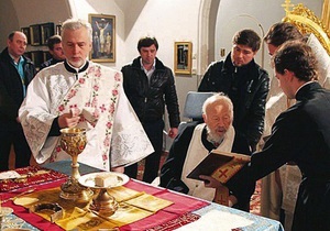 Газета Сегодня: Главі найбільшої церкви України шукають тимчасову заміну