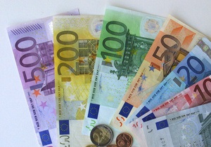 Міжбанк відкрився зниженням котирувань по долару і євро