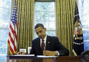 Обама розширив санкції проти білоруських чиновників