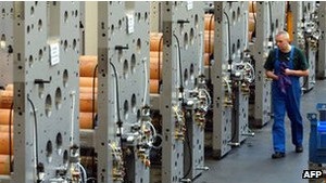 Виробництво у єврозоні впало до рівня рецесії