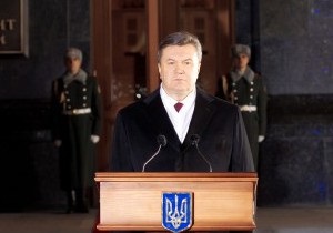 Янукович привітав український народ з Новим роком