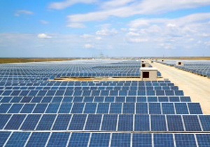 В Крыму построили крупнейшую солнечную электростанцию в мире