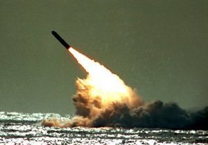 Медведєв оголосив про завершення випробувань Булави: Ракета буде прийнята на озброєння