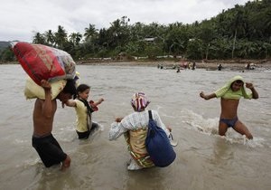 Тайфун на Філіппінах: число загиблих досягло 1500 чоловік