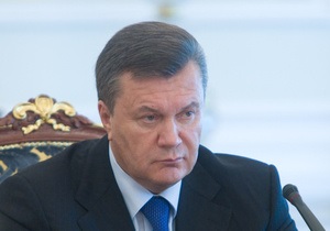 Янукович звільнив ряд заступників міністрів