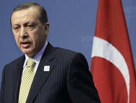 Прем єр Туреччини звинуватив Францію у геноциді алжирців