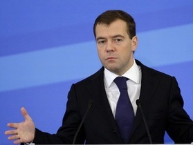 Медведєв запропонував повернути прямі вибори губернаторів