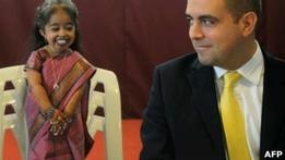 Найменшою жінкою світу визнали уродженку Індії