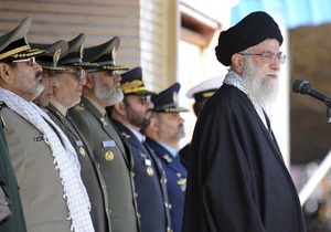 Командирів Стражів ісламської революції підозрюють у замаху на духовного лідера Ірану