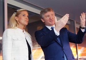 Ахметов пообіцяв німецькій принцесі взяти собаку з притулку для бездомних тварин
