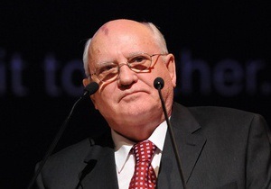 Горбачов підтримав російську опозицію і закликав провести нові вибори