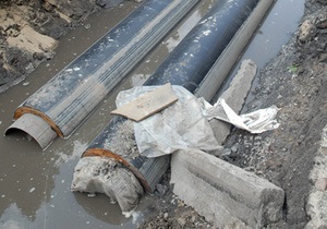 У Києві робітників завалило землею у траншеї для газопроводу