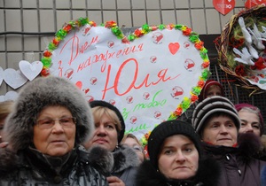 Загрози життю немає: медики побачили тенденцію до покращення самопочуття Тимошенко