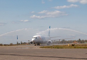 В аеропорту Харкова відкрили нову злітно-посадкову смугу