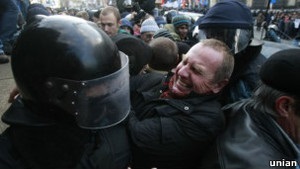 Чорнобильці й афганці погрожують уряду  політичними  вимогами