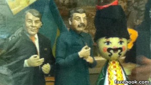 В аеропорту Бориспіль прибрали сувенірку ляльку Сталіна