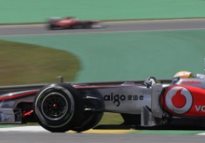 Хэмилтон стал лучшим на второй практике Гран-при Бразилии