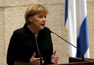 Меркель заявила, що для виділення грошей Афінам одного підпису прем єра замало