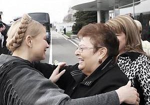 У Тимошенко загострилася стара травма хребта, отримана в ДТП - тітка