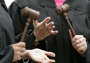 У Болгарії прокурор влаштував прослуховування своєї коханки-судді