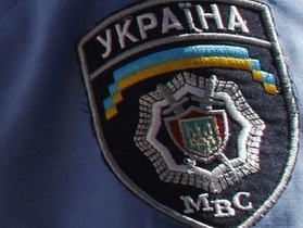 У Дніпропетровську зловмисник поранив міліціонера ножем під час затримання і втік