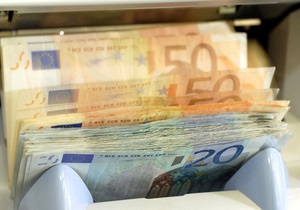 Міжбанк відкрився істотним падінням котирувань по євро