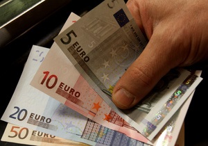Міжбанк відкрився підвищенням котирувань по долару і євро