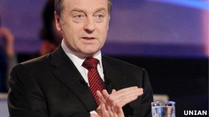 Преса: і реформи пробуксовують, і супутники падають. Оляд ЗМІ за 12 листопада