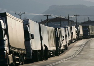 У Полтавській області троє  каскадерів  обкрадали вантажівки під час руху