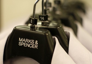 Британська Marks & Spencer збільшила продажі, але знизила прибуток