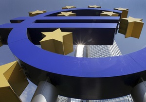 Курс євро знижується через боргові проблеми Італії