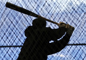 У Херсоні паркувальника побили бейсбольними битамина у відповідь на вимогу оплатити стоянку