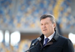 Фотогалерея: Президентський огляд. Віктор Янукович на Арені Львів