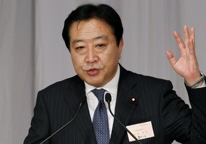 Прем єр Японії урізав собі зарплату. Міністри відповіли тим же