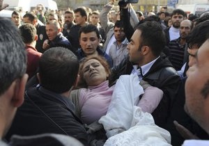 У результаті потужного землетрусу в Туреччині загинули 85 людей