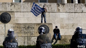 Грецію охопив другий день загального страйку
