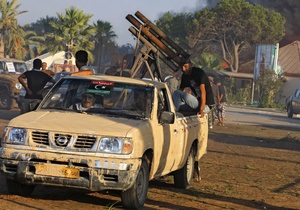 У Тріполі бійці ПНР відкрили вогонь у прихильників Каддафі