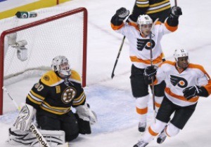 NHL: Обладатель Stanley Cup Boston Bruins в стартовом матче уступил Philadelphia Flyers