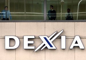 Франция и Бельгия пообещали помочь банку Dexia, акции которого рухнули из-за греческих долгов
