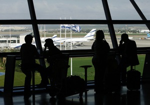 У головному аеропорту Ізраїлю літак АероСвіту ледь не зіткнувся з іншим авіалайнером